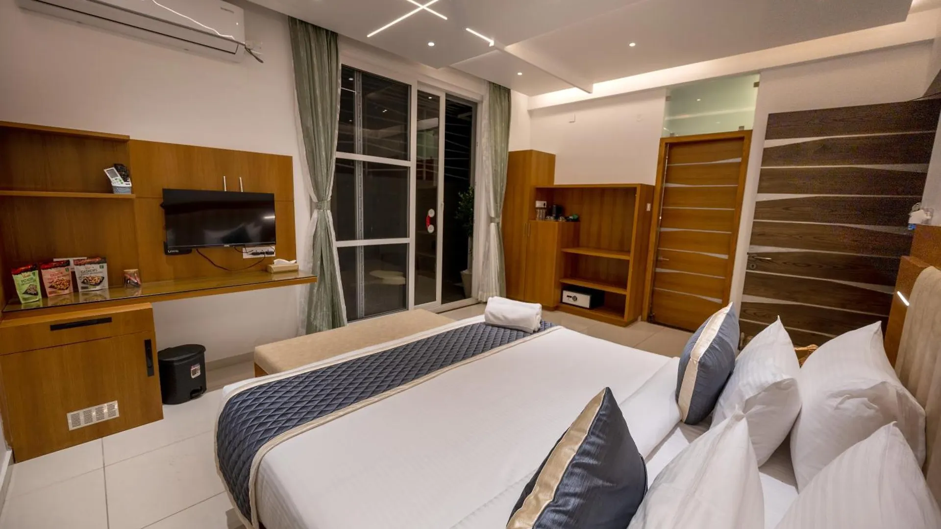 S R Spa Suites Mysore Resort